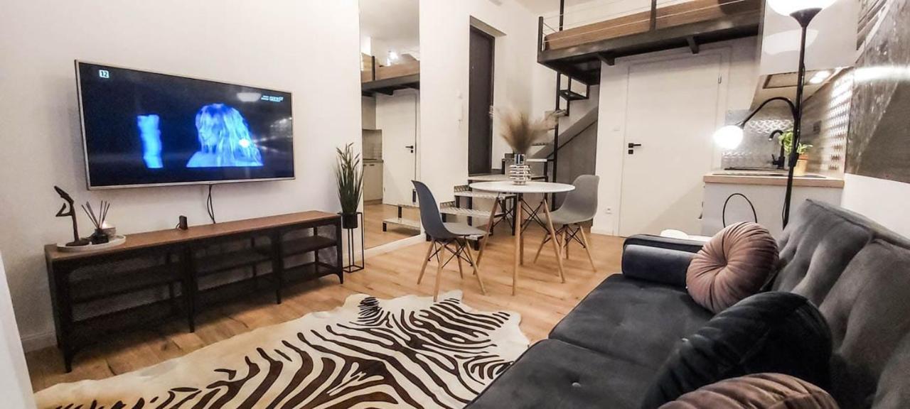Bezagenta Mozart2 Loft Studio Easy Access To City ワルシャワ エクステリア 写真